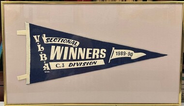 Memorabilia - Framed Pennant Flag, Heidelberg Golf Club Bowling Club: V.L.B.A. Sectional winners. C3 division, 1989-90, 1990