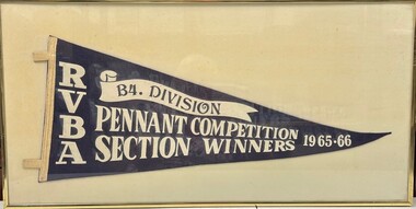 Memorabilia - Framed Pennant Flag, Heidelberg Golf Club Bowling Club: R.V.B.A. Pennant. Division B4, section winner, 1965-66, 1966