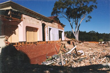 Photograph, Heidelberg Golf Club: Clubhouse renovations 1997-98 - demolition, 1997