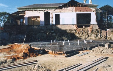 Photograph, Heidelberg Golf Club: Clubhouse renovations 1997-98 - Men's locker room, 1997