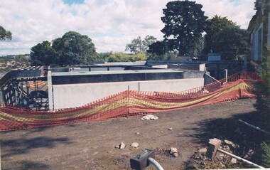 Photograph, Heidelberg Golf Club: Clubhouse renovations 1997-98 - Concrete walls for basement, 1997