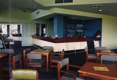 Photograph, Heidelberg Golf Club: Clubhouse renovations 1997-98 - Members' Bar complete, 1997