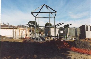 Photograph, Heidelberg Golf Club: Clubhouse renovations 1997-98 - frame for new Pro Shop, 1997