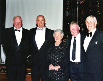 Photograph, Heidelberg Golf Club, Heidelberg Golf Club: 75th anniversary dinner - Group of HGC members, 16/08/2003