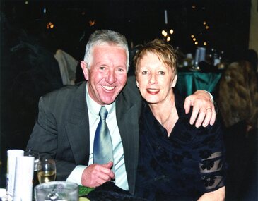 Photograph, Heidelberg Golf Club, Heidelberg Golf Club: 75th anniversary dinner - members at dinner, 16/08/2003