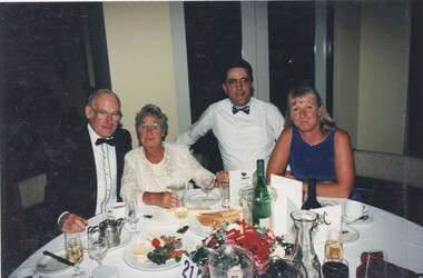 Photograph, Dinner function to celebrate the opening of new Clubhouse 1998 - Heidelberg Golf Club, 22/02/1998