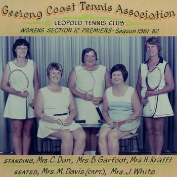 Photograph of tennis players in premiership team