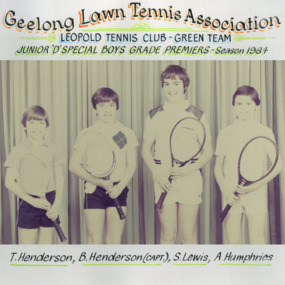 Photograph of tennis players in premiership team