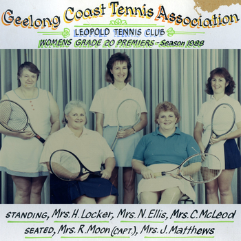 Photograph of tennis players in premiership team