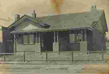 Photograph - Dollman house, 1924c