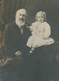 Photograph - Dollman family photo, 1905c