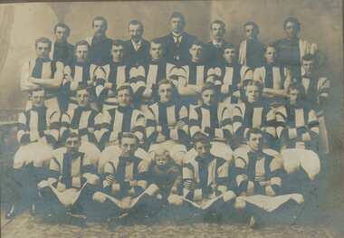 Photograph - Unnamed football team (Brunswick Football Club)