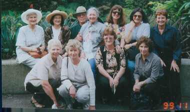 Photograph - Reunion Jewell Crescent, Nov 1999