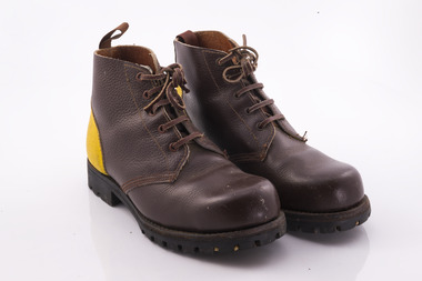 Uniform - Safety Boot (Yellow back), Oliver Stevens in Ballarat, circa 1982