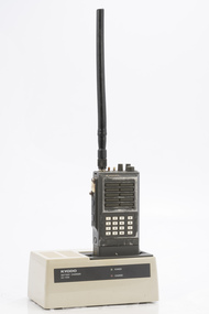 Kyodo Portable radio