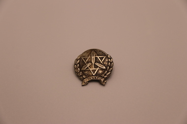 Accessory, 1947-1948