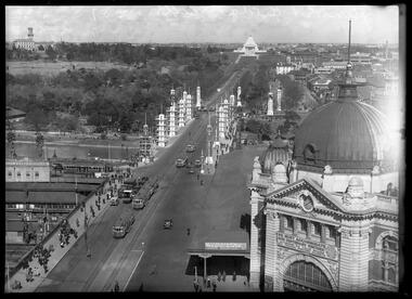 Photograph, Bull, Hugh Jones, 1897-1993, Princes Bridge Centenary pylons under construction