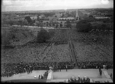 Photograph, Bull, Hugh Jones, 1897-1993, The Multitude before the Shrine at Dedication, 11 November 1934