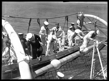 Photograph, Bull, Hugh Jones, 1897-1993, Group of sailors