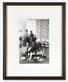 Rennie Ellis, Norma Tullo Salon, Toorak Road, c. 1970