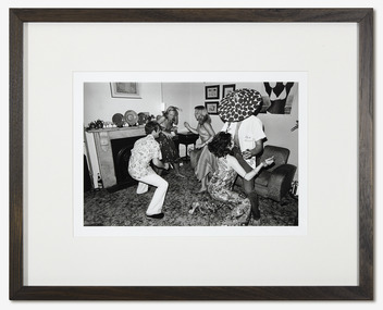 Rennie Ellis, Raleigh Street Dancing, 1976