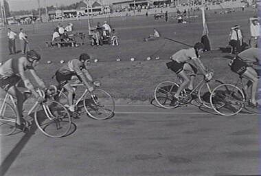Negative - Bendigo Thousand 1962 - Cycling, Allan Doney, 1950 -1970