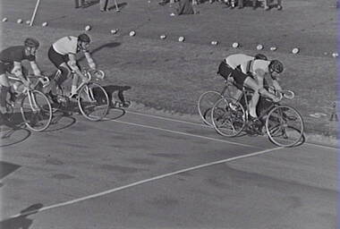 Negative - Bendigo Thousand 1962 - Cycling, Allan Doney, 1950 -1970