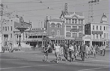 Negative - Alexandra Fountain Bendigo - View Point - Tram, Allan Doney, 1950 -1970