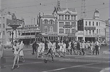 Negative - Alexandra Fountain Bendigo - View Point - Tram, Allan Doney, 1950 -1970