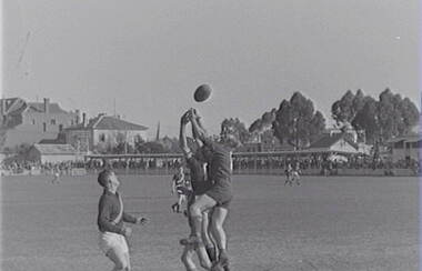 Negative - Upper Reserve Bendigo - Football, Allan Doney, 1950 -1970