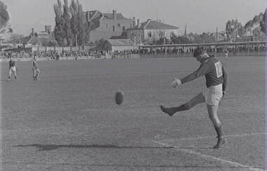 Negative - Upper Reserve Bendigo - Football, Allan Doney, 1950 -1970