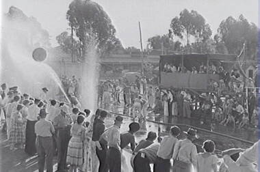 Negative - Bendigo Fire Brigade Competitions - Crowd, Allan Doney, 1950 -1970