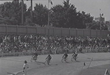 Negative - Bendigo Thousand - Cycling, Allan Doney, 1950 -1970