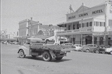 Negative - Becks Crown Hotel - Metropolitan Hotel Bendigo, Allan Doney, 1950 -1970