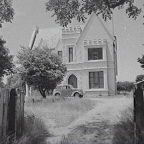 Negative - Creswick - House, Allan Doney, 1950 -1970