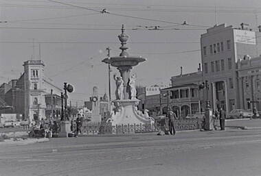 Negative - Alexandra Fountain Bendigo - City Family Hotel Bendigo- View Point, Allan Doney, 1950 -1970