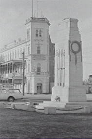 Negative - Cenotaph - City Family Hotel Bendigo, Allan Doney, 1950 -1970