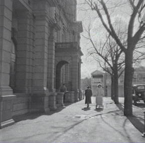 Negative - Town Hall - Metropolitan Hotel - Bendigo, Allan Doney, 1950 -1970