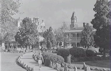Negative - Town Hall Gardens - Bull Street Bendigo - Post Office, Allan Doney, 1950 -1970