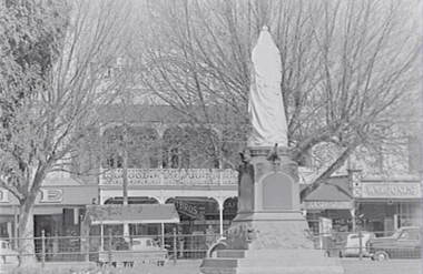 Negative - Queen Victoria Statue Bendigo - Favaloro's Cafe, Allan Doney, 1950 -1970