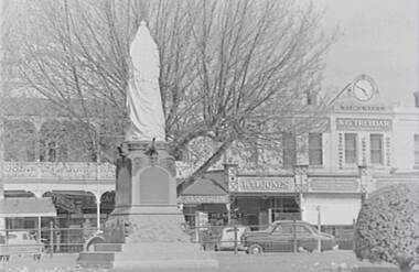 Negative - Queen Victoria Statue Bendigo - Favaloro’s Cafe - Treloar’s Jewellers, Allan Doney, 1950 -1970