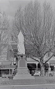 Negative - Queen Victoria Statue Bendigo - Favaloro’s Cafe, Allan Doney, 1950 -1970
