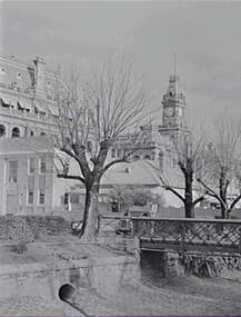 Negative - Bendigo Creek - Post Office, Allan Doney, 1950 -1970