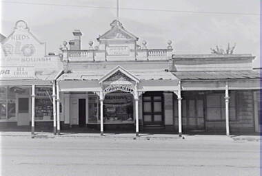 Negative - Eaglehawk - Street - Businesses - MUIOOF Hall, Allan Doney, 1950 -1970