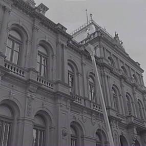 Negative - Law Courts Bendigo - Work - Cherry Picker - People, Allan Doney, 1950 -1970