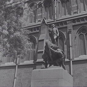 Negative - Melbourne - Street - Matthew Flinder's Statue, Allan Doney, 1950 -1970