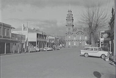 Negative - Bull Street Bendigo - Town Hall, Allan Doney, 1950 -1970