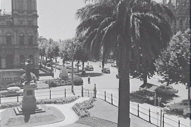Negative - Lansell statue Bendigo - Toilet Block - Post Office - Pall Mall Bendigo, Allan Doney, 1950 -1970