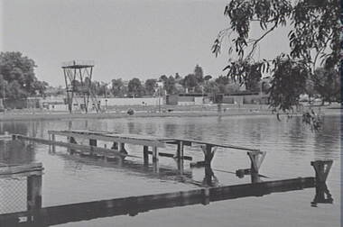 Negative - Bendigo Baths, Allan Doney, 1950 -1970