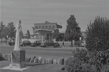 Negative - Town Hall Gardens - statue Bendigo - Senior Citizens Building, Allan Doney, 1950 -1970